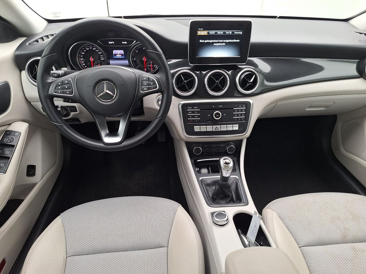 Foto Mercedes-Benz Clase CLA 4