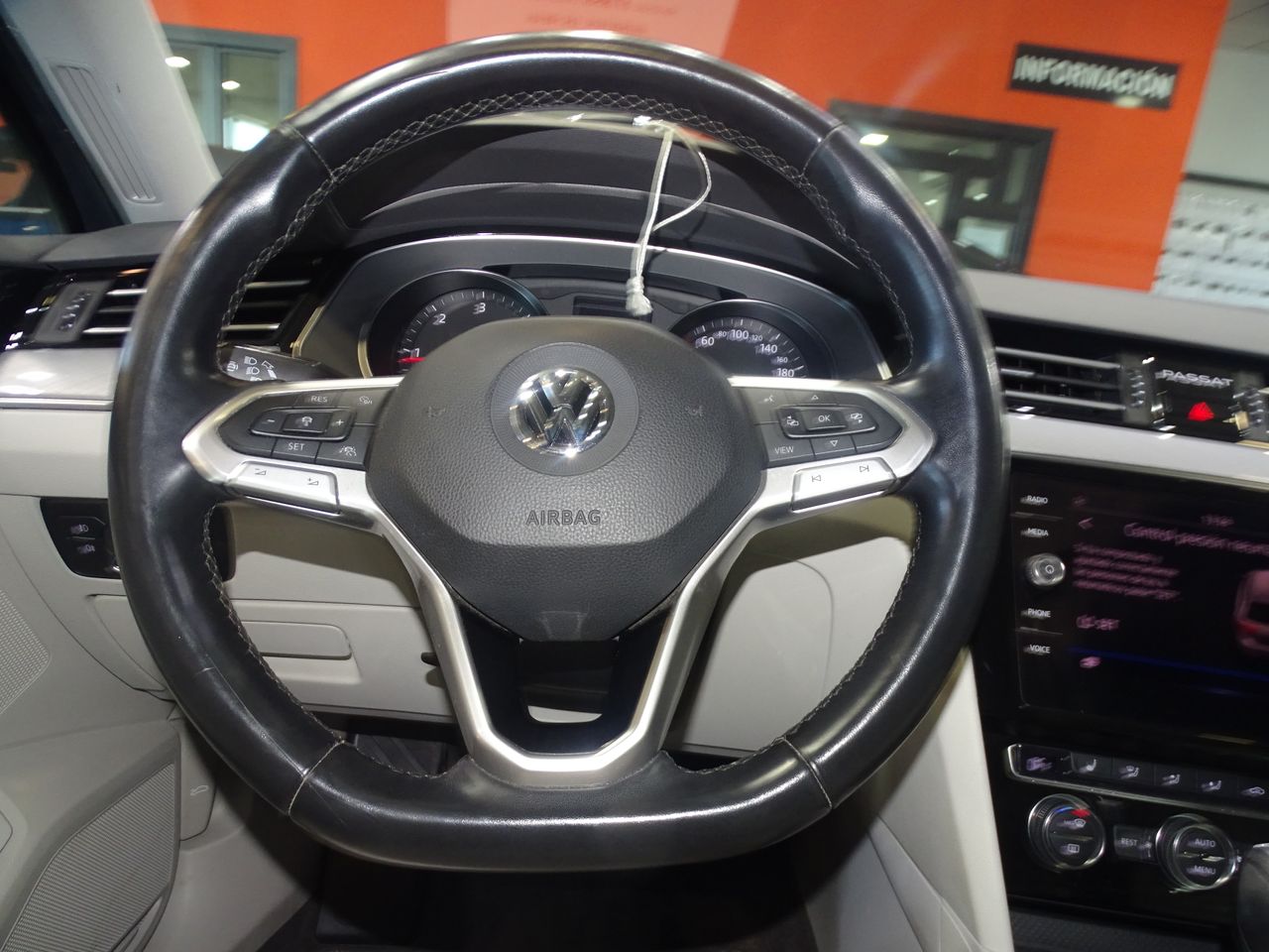 Foto Volkswagen Passat 11