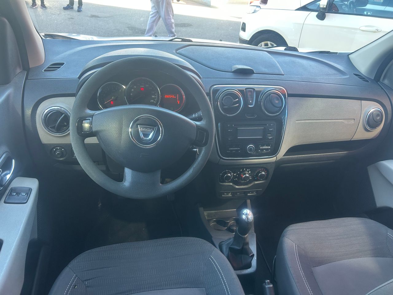 Foto Dacia Lodgy 14