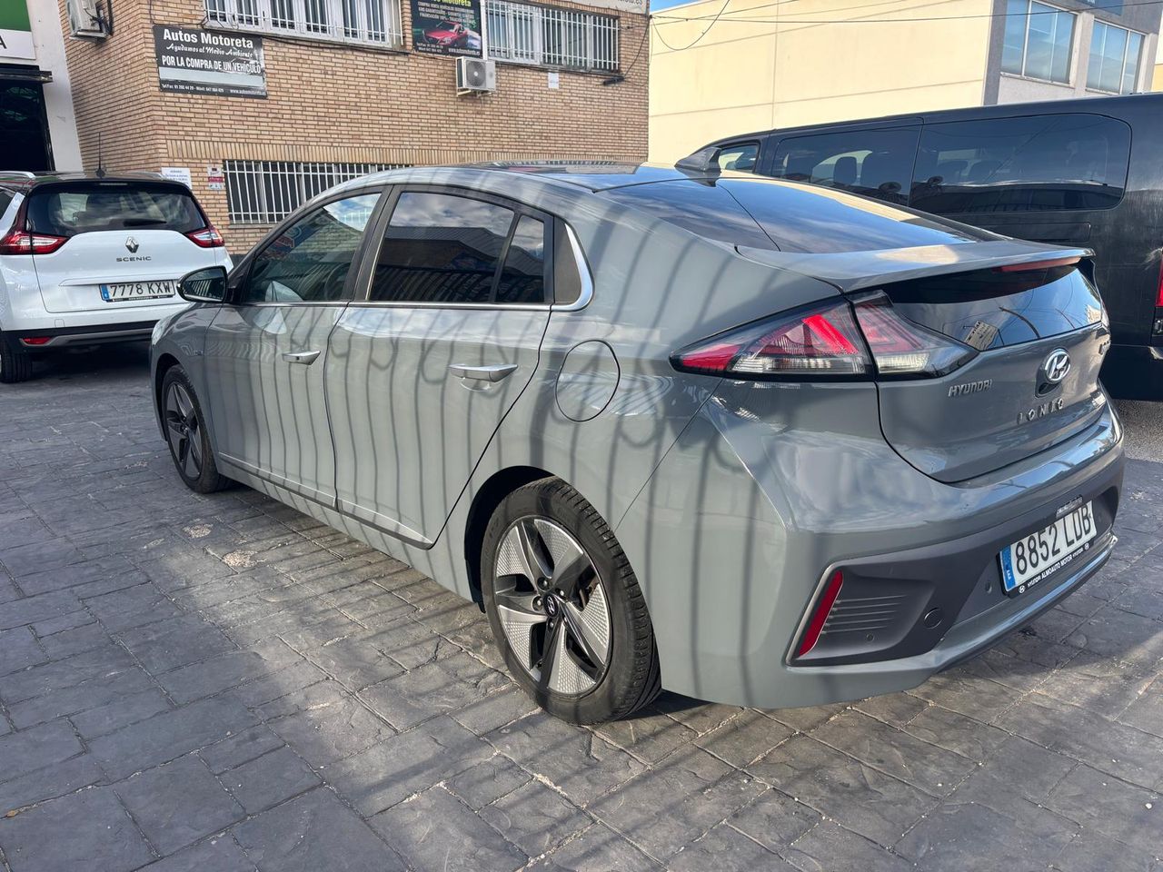 Foto Hyundai IONIQ 10