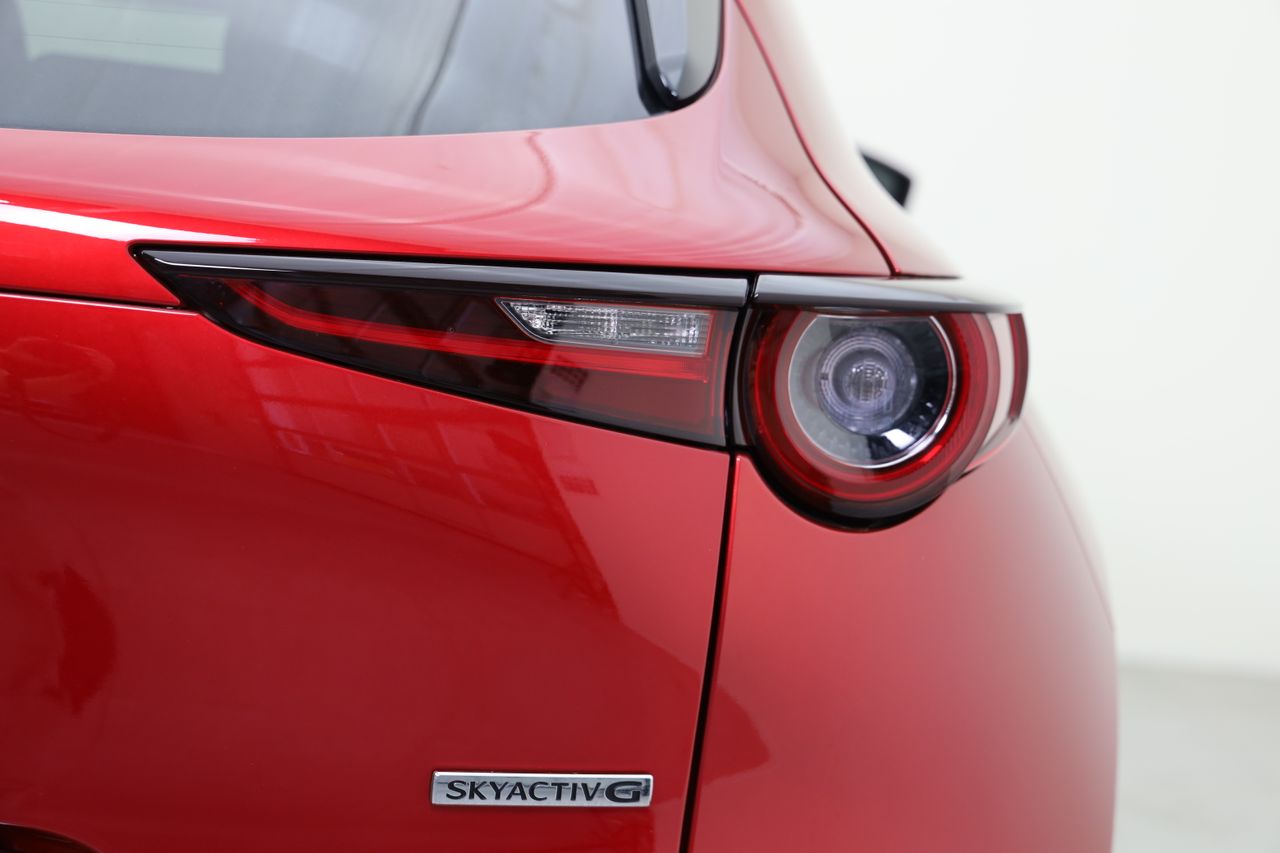 Foto Mazda CX-30 23