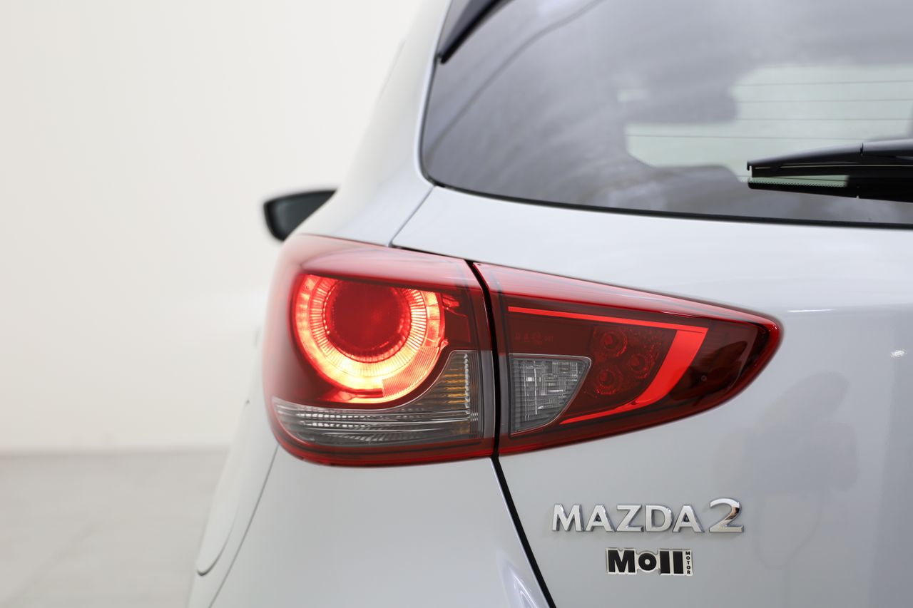 Foto Mazda Mazda2 24