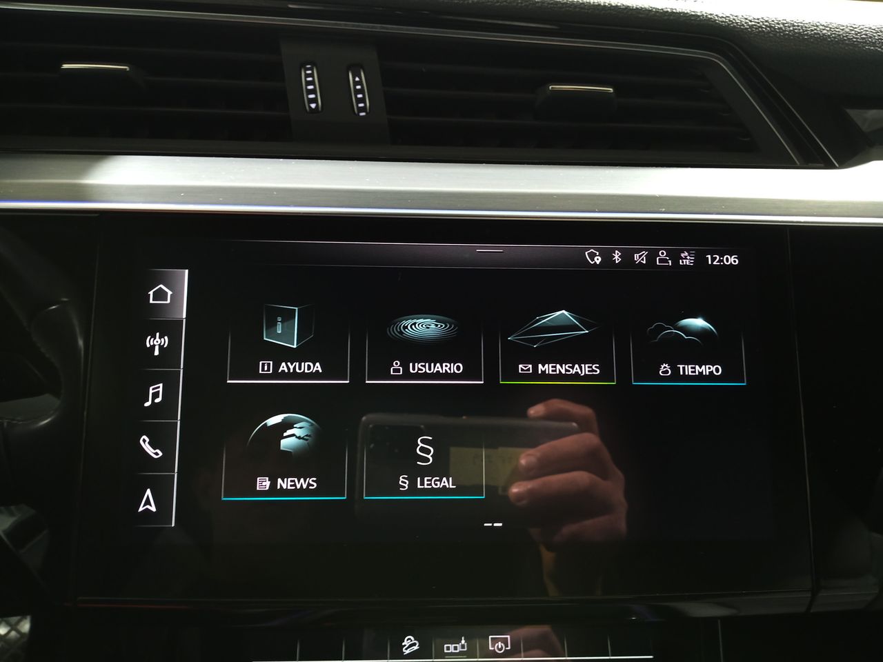 Foto Audi E-tron 15