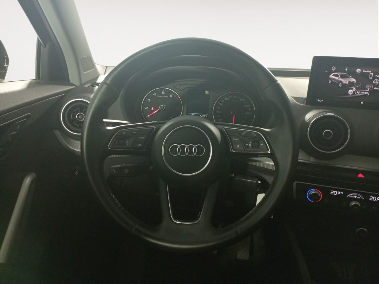 Foto Audi Q2 8