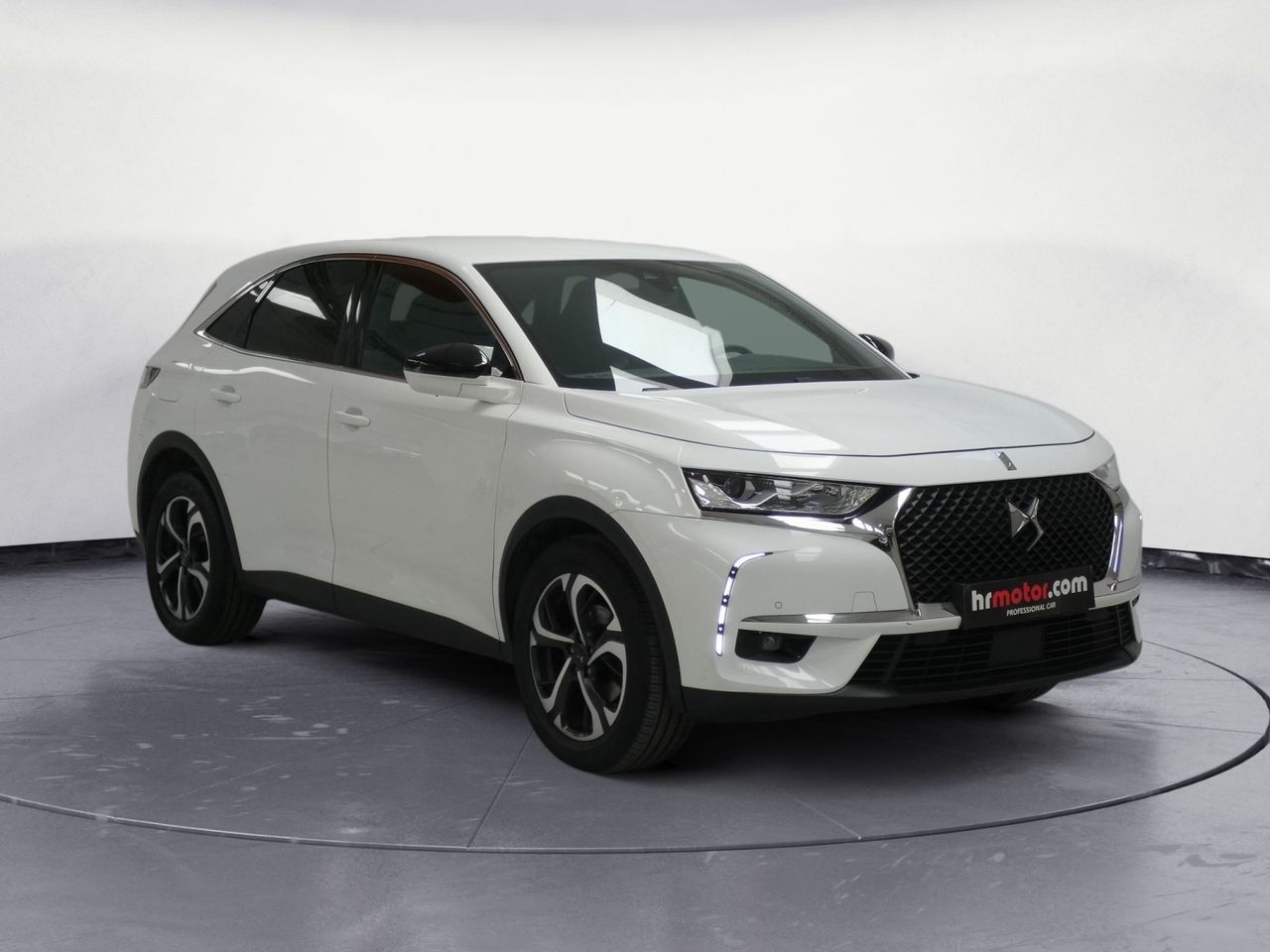 Foto DS Automobiles DS 7 Crossback 45