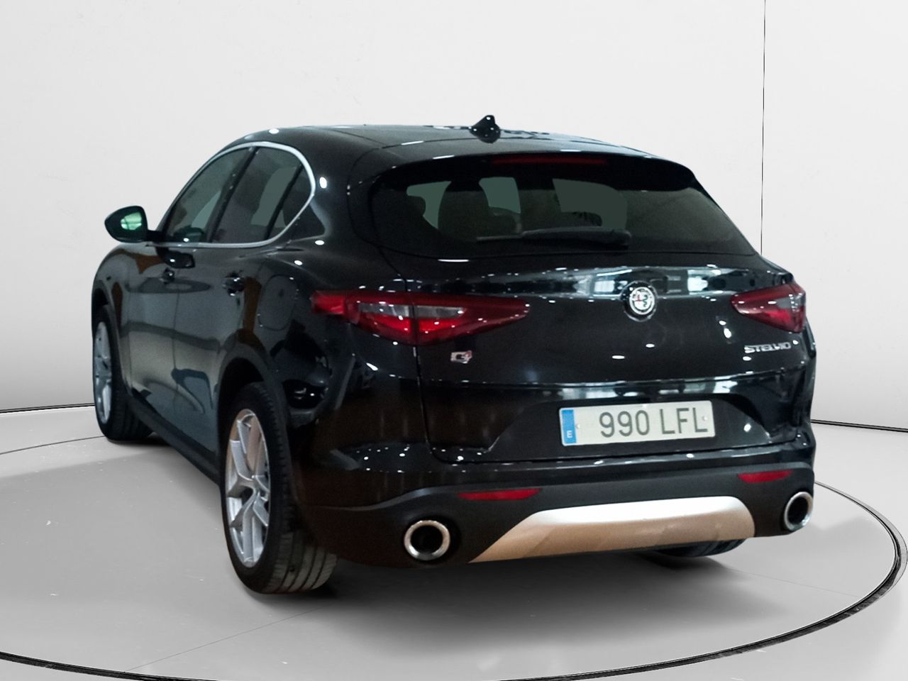 Foto Alfa Romeo Stelvio 4