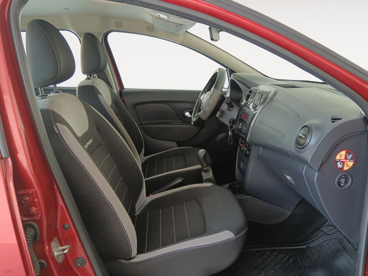 Foto Dacia Sandero 10