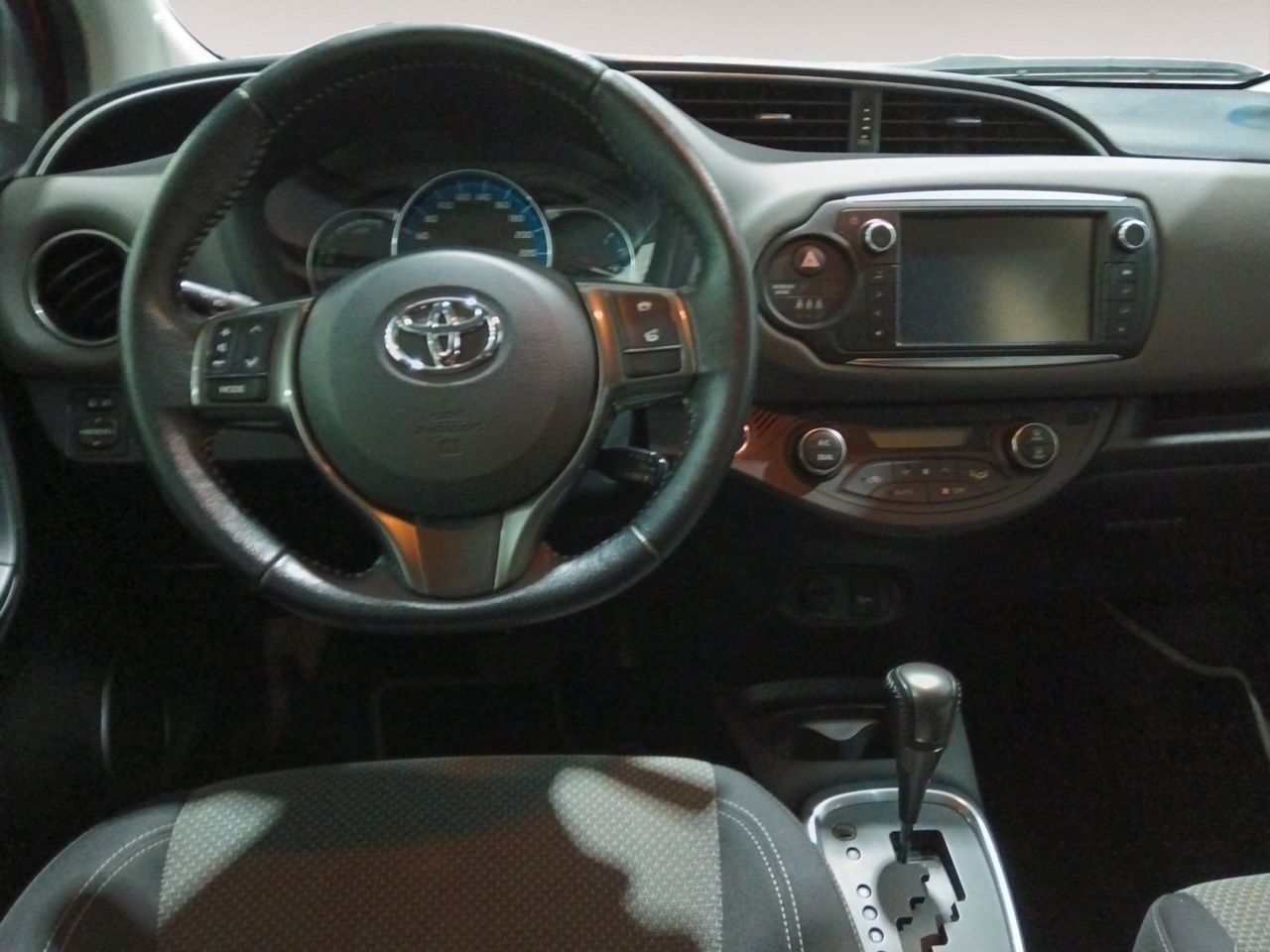 Foto Toyota Yaris 6