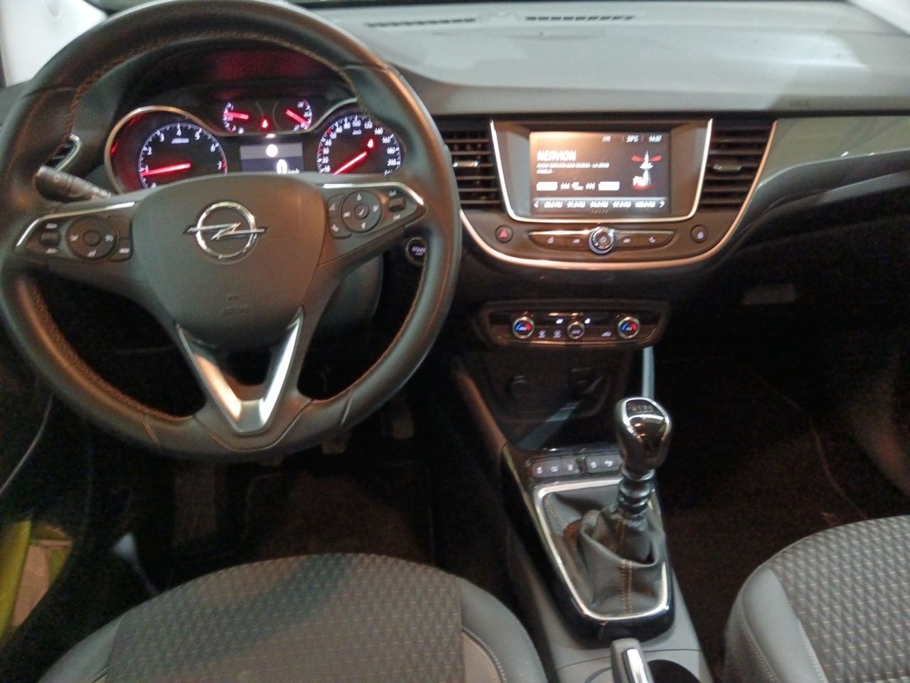 Foto Opel Crossland X 6