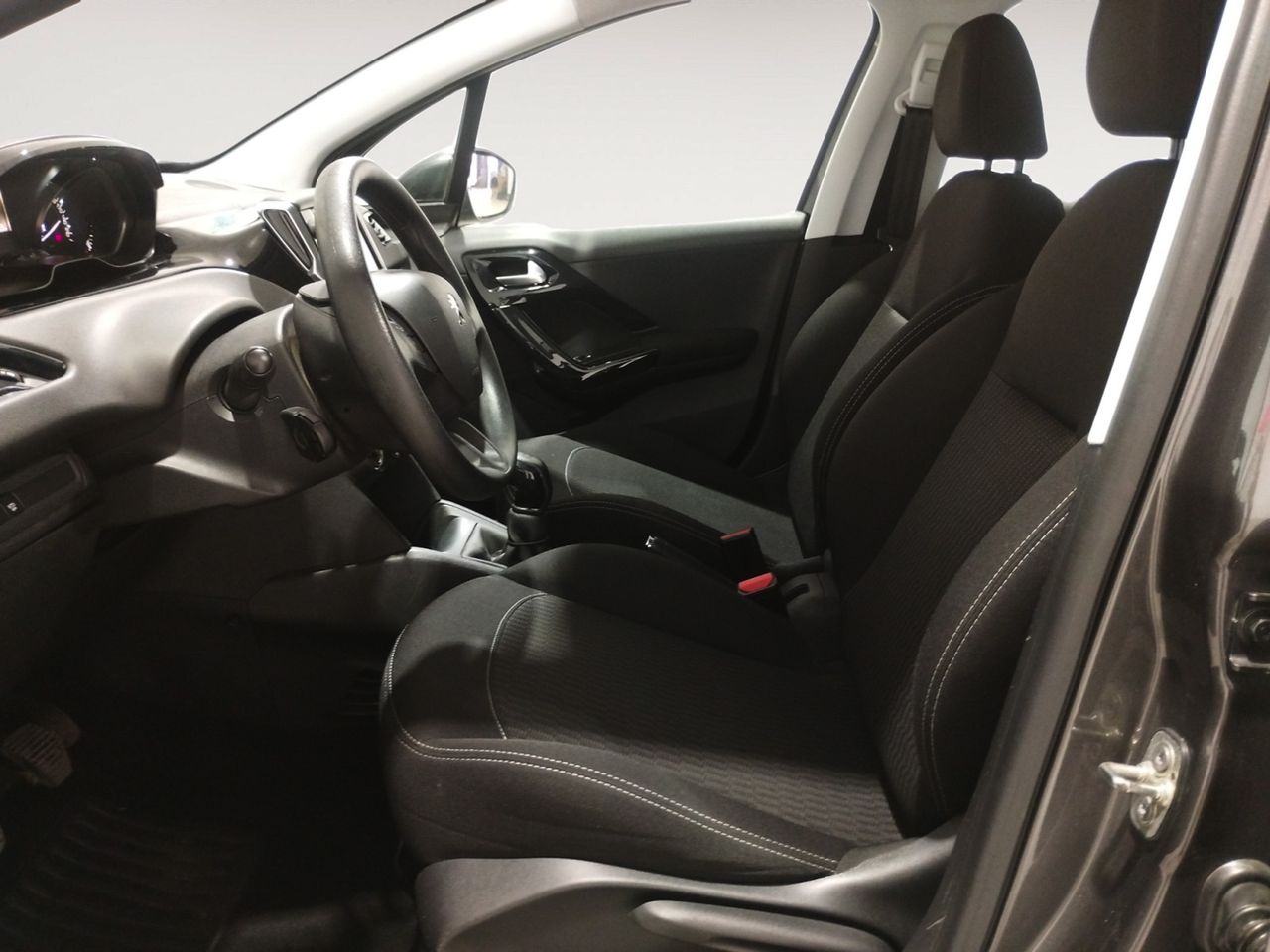 Foto Peugeot 208 8