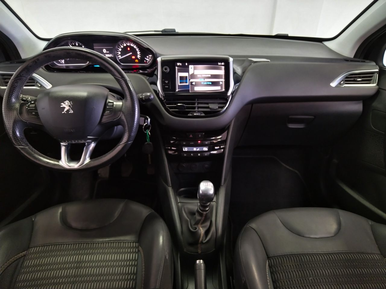 Foto Peugeot 208 6