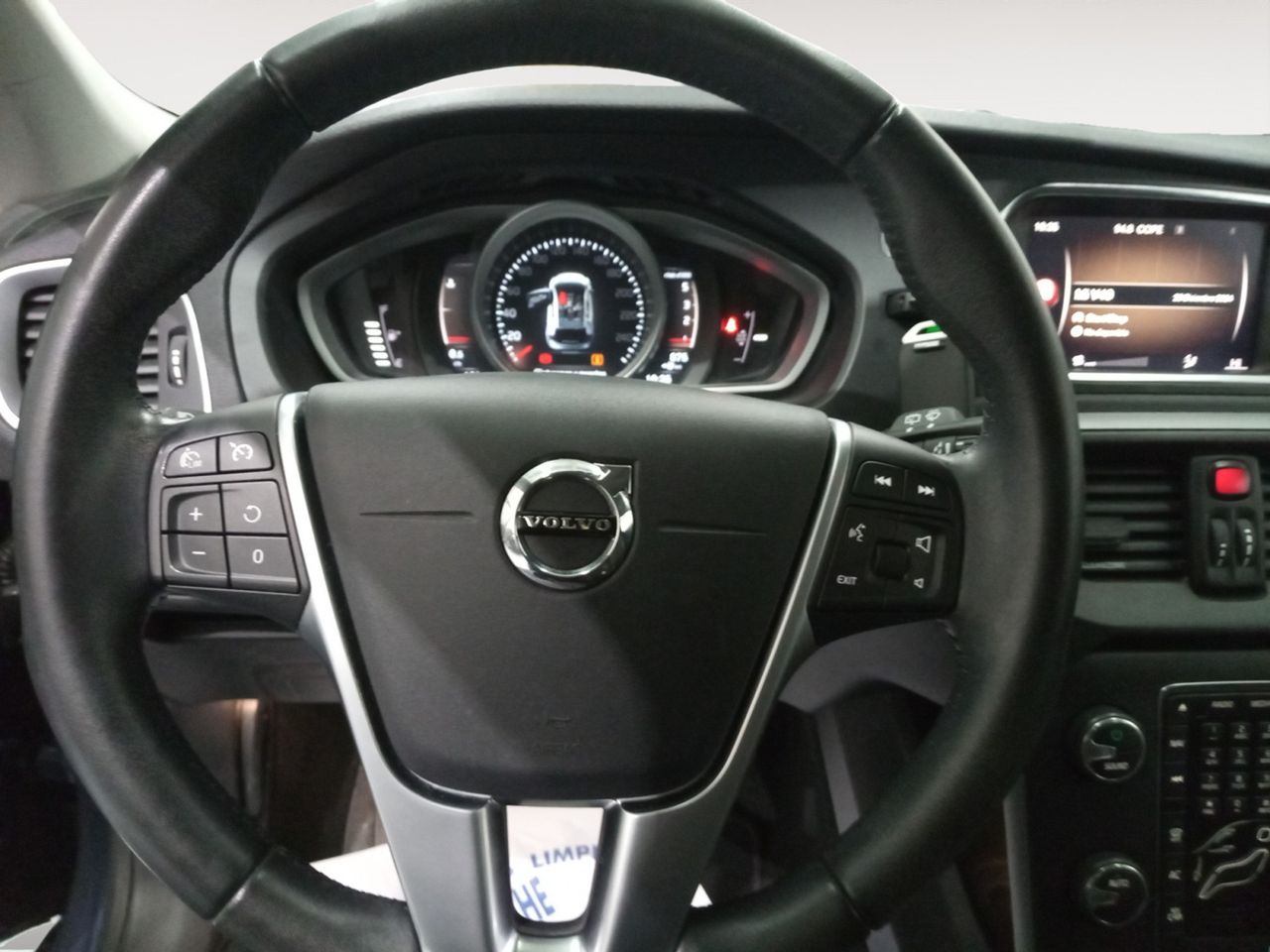 Foto Volvo V40 Cross Country 7