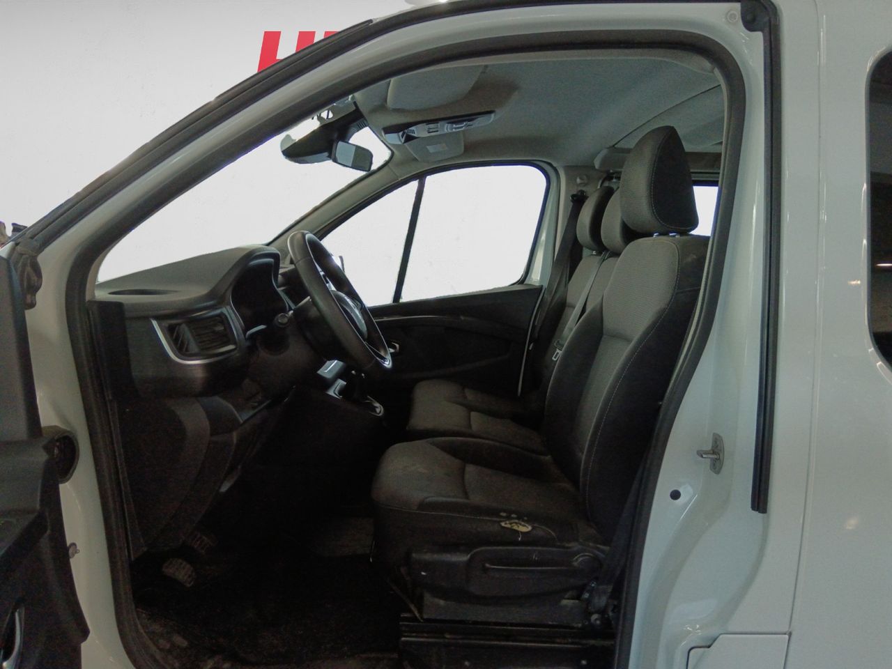 Foto Renault Trafic 8