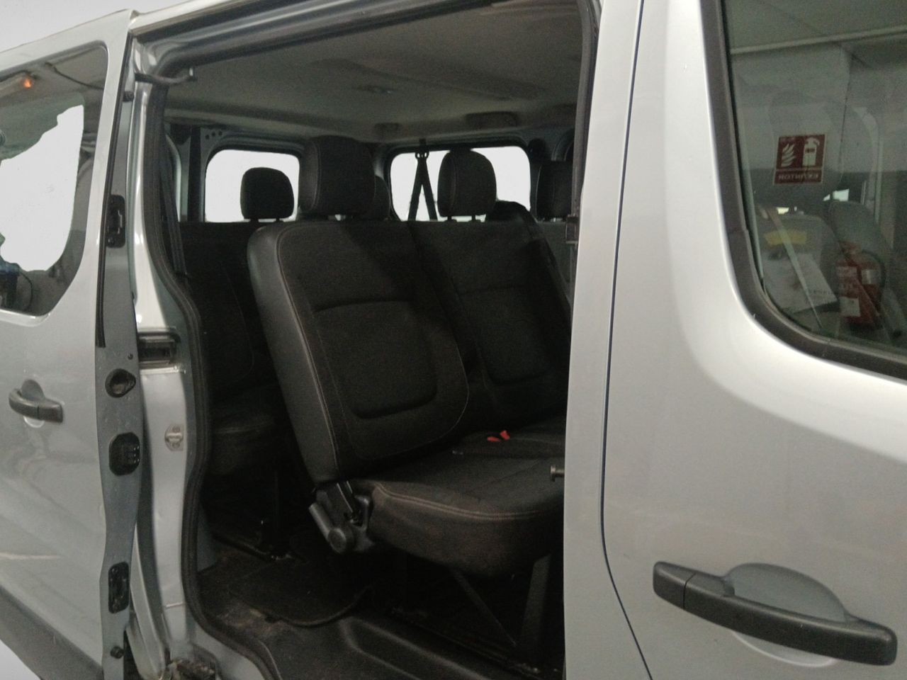 Foto Nissan NV300 9