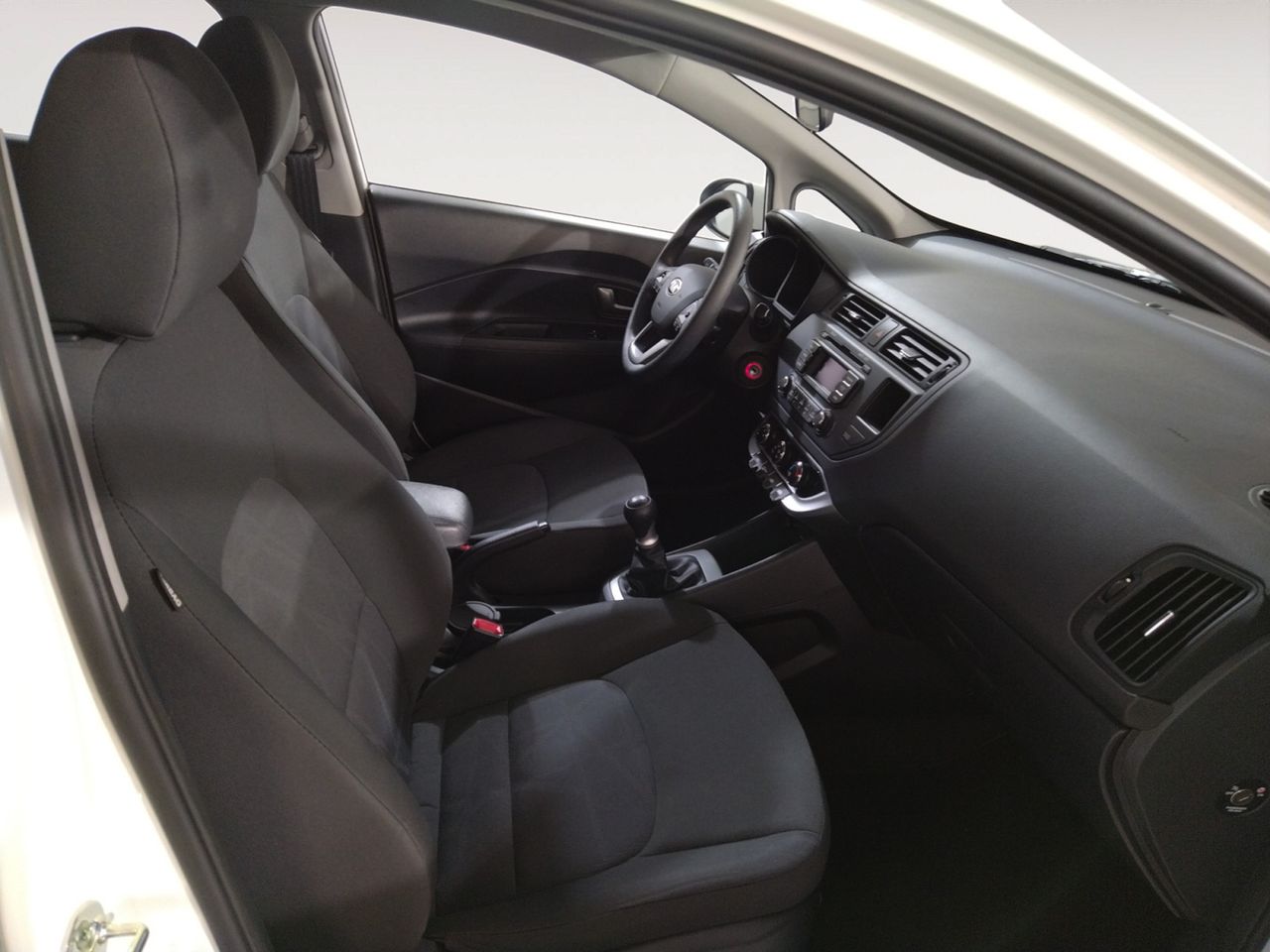 Foto Kia Rio 10