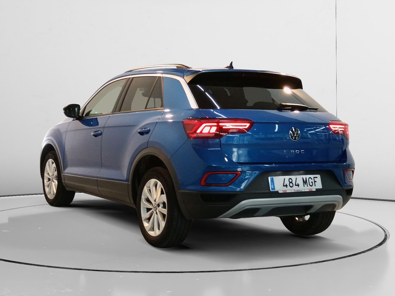 Foto Volkswagen T-Roc 4