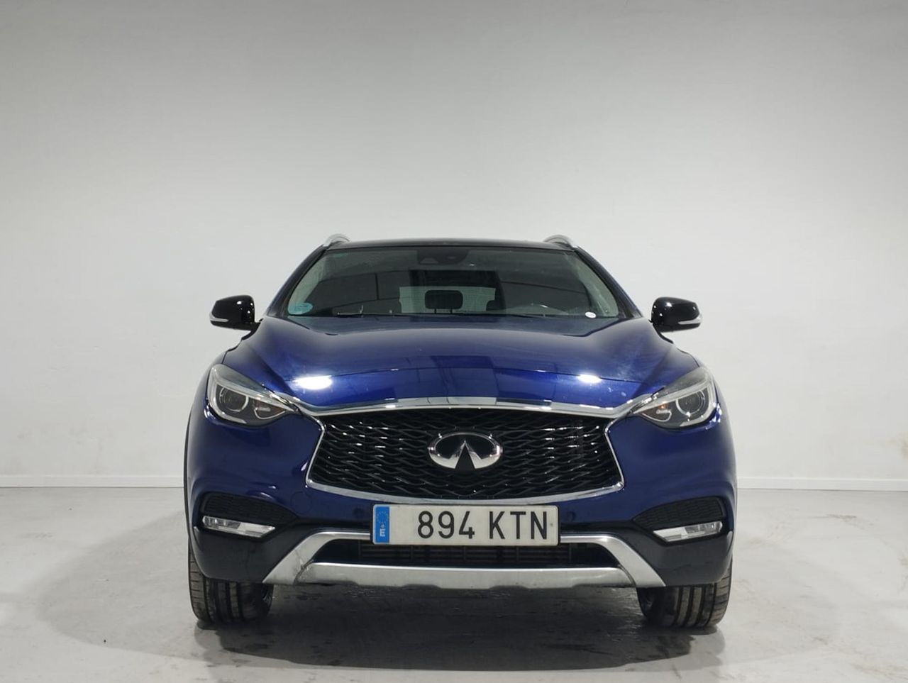 Foto Infiniti QX30 5