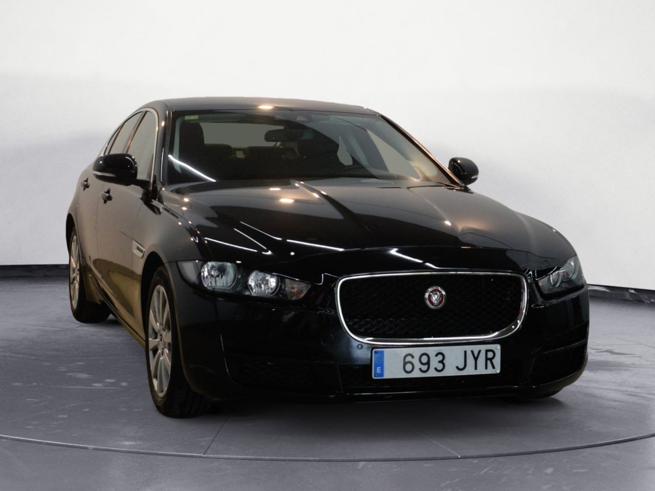 Foto Jaguar XE 1