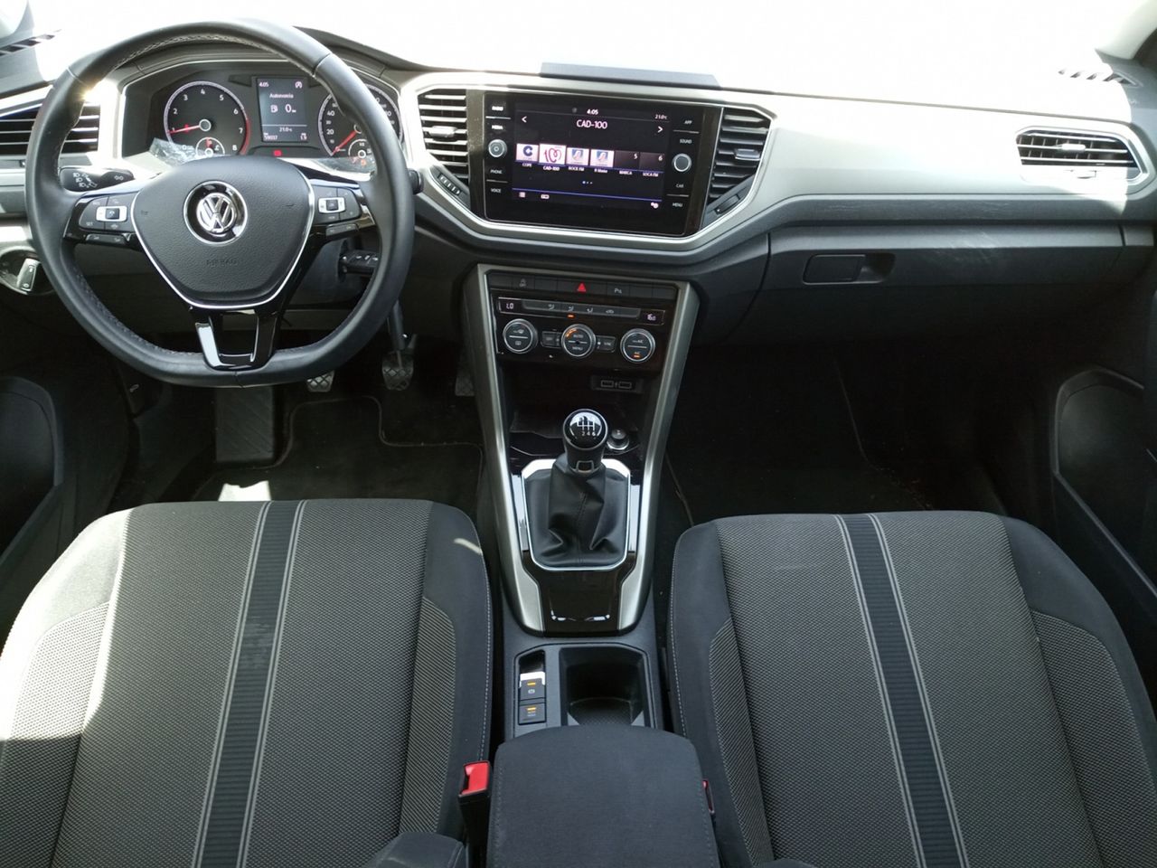 Foto Volkswagen T-Roc 5