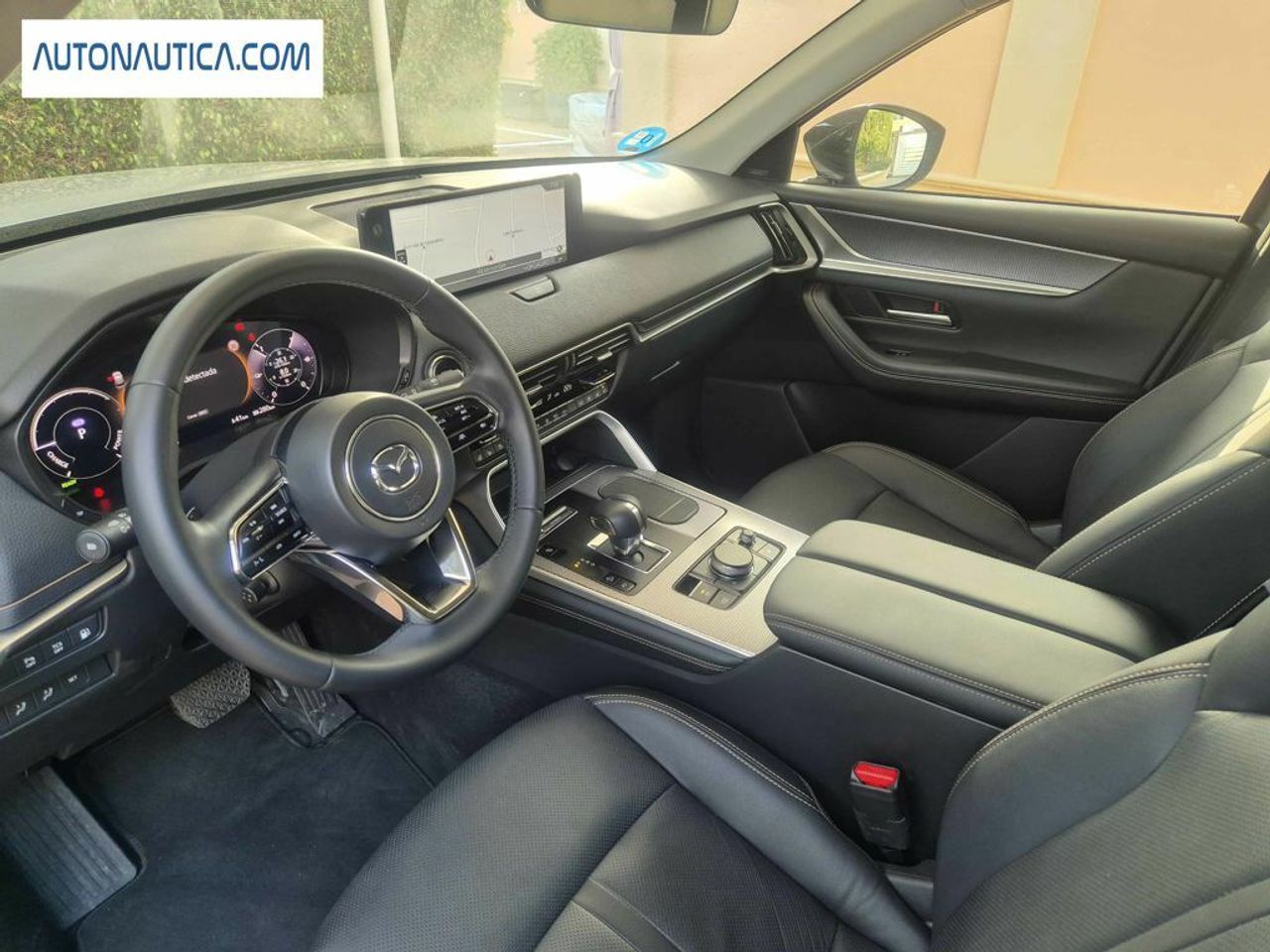 Foto Mazda CX-60 12