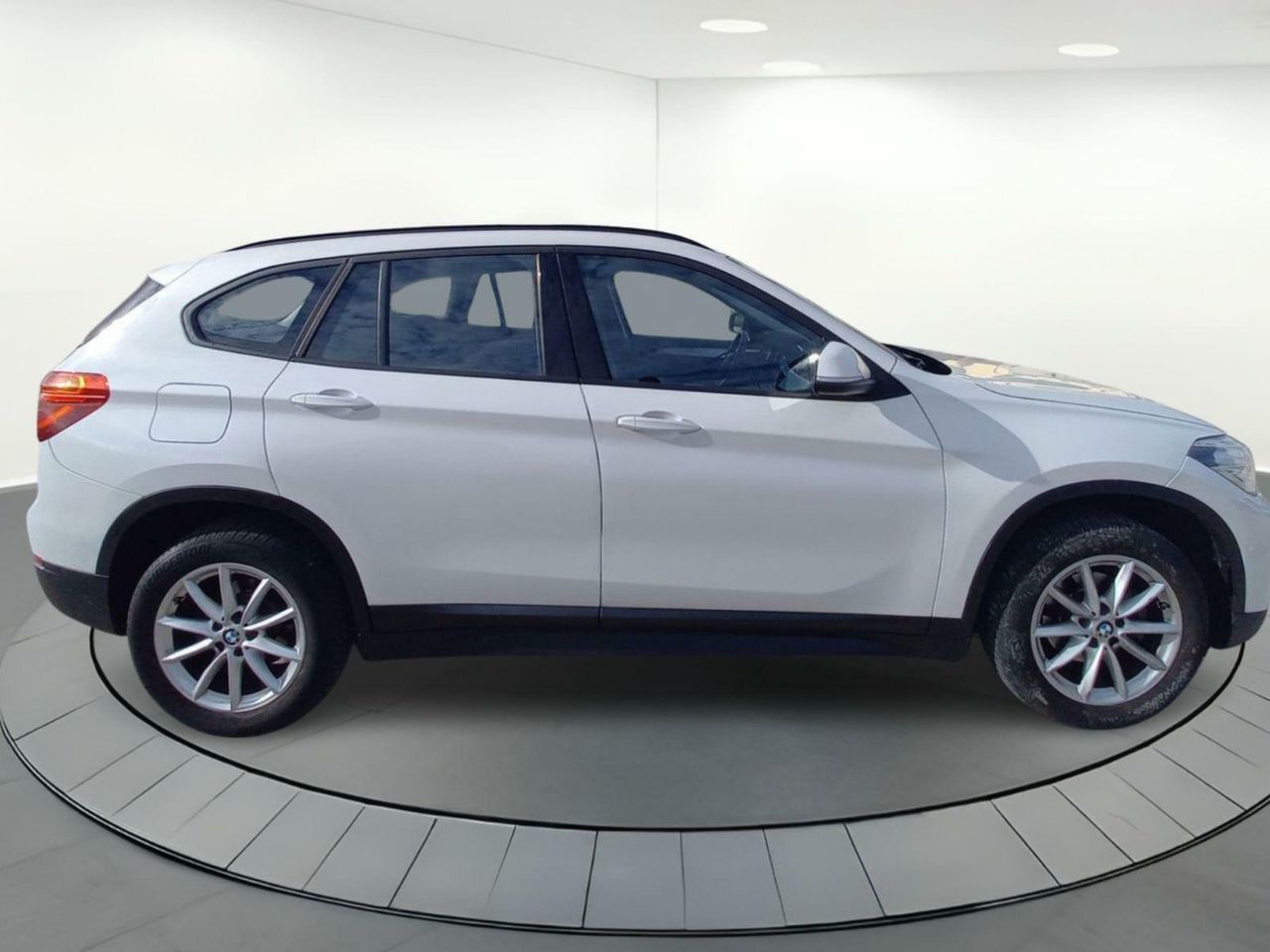 Foto BMW X1 7