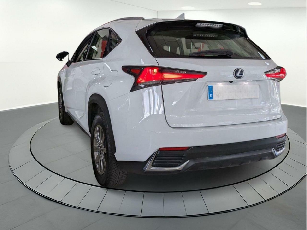 Foto Lexus NX 4