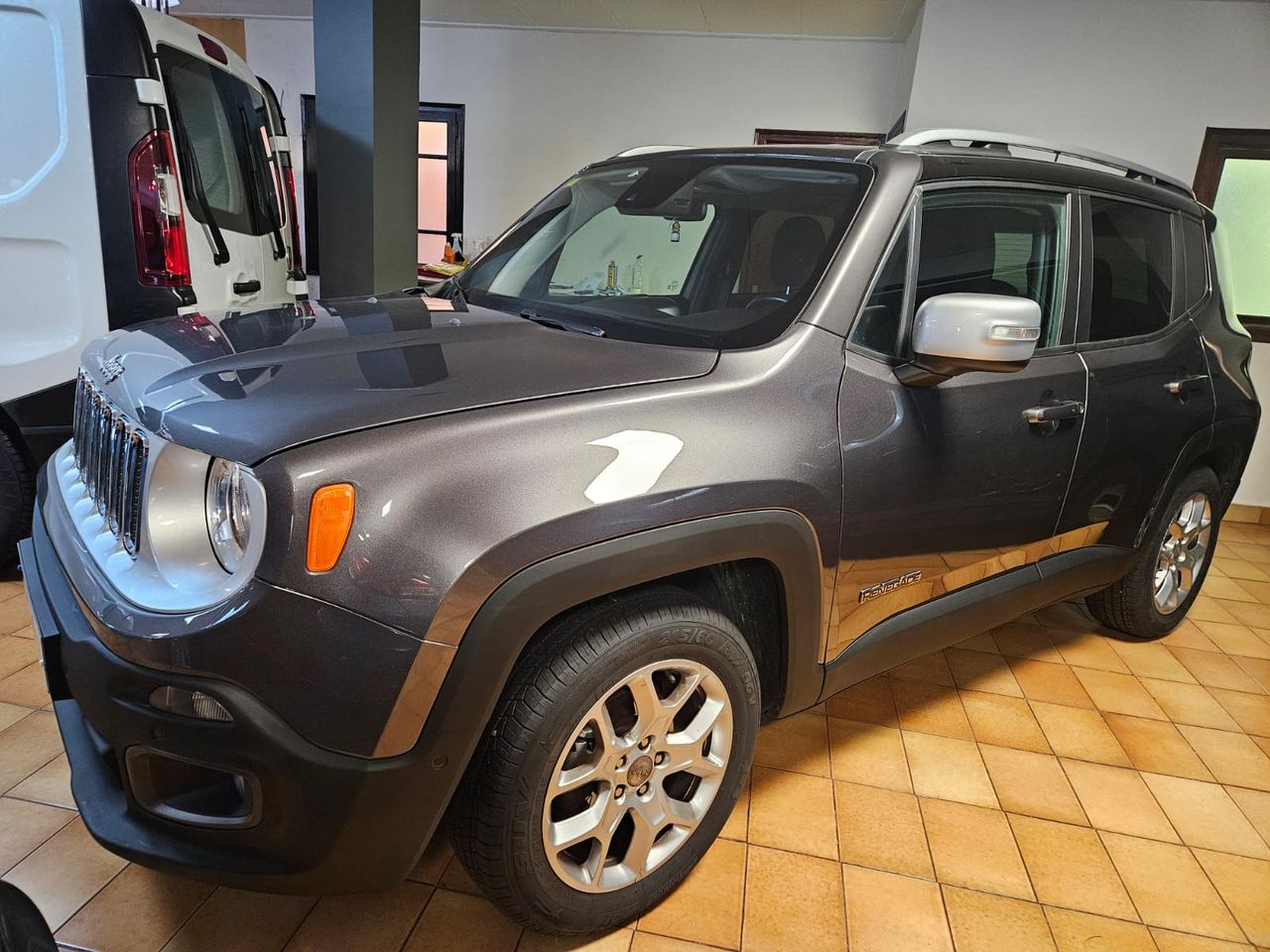 Foto Jeep Renegade 3