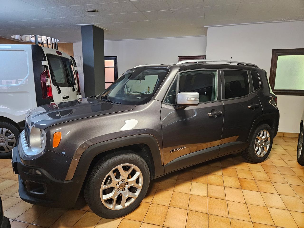 Foto Jeep Renegade 4