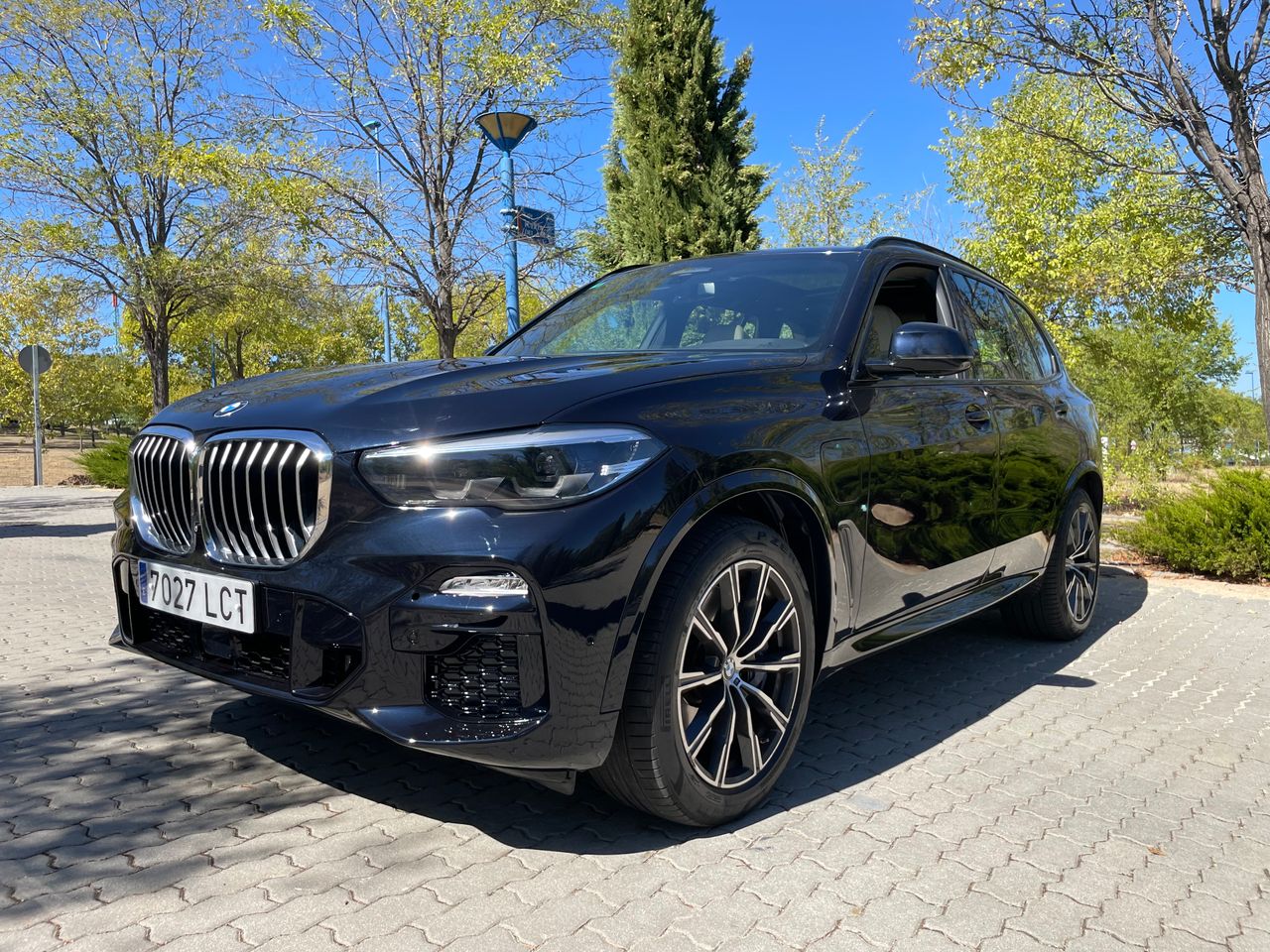 Foto BMW X5 8