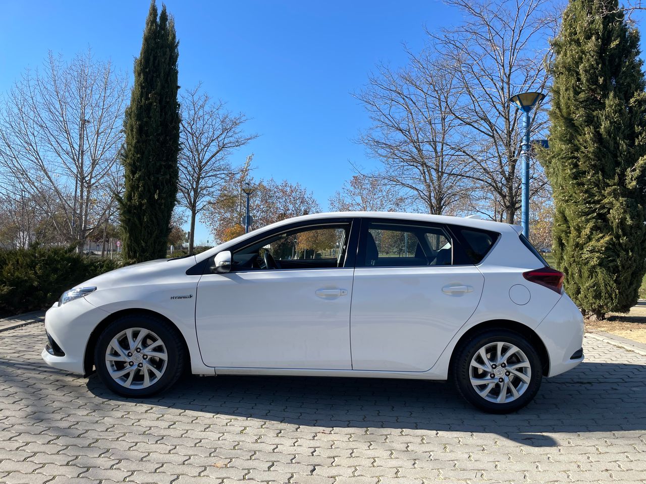 Foto Toyota Auris 5