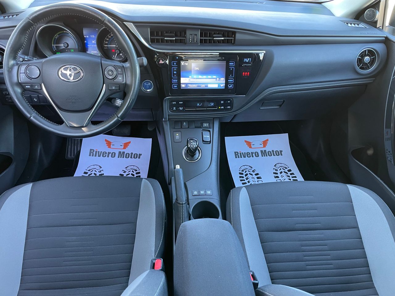 Foto Toyota Auris 8