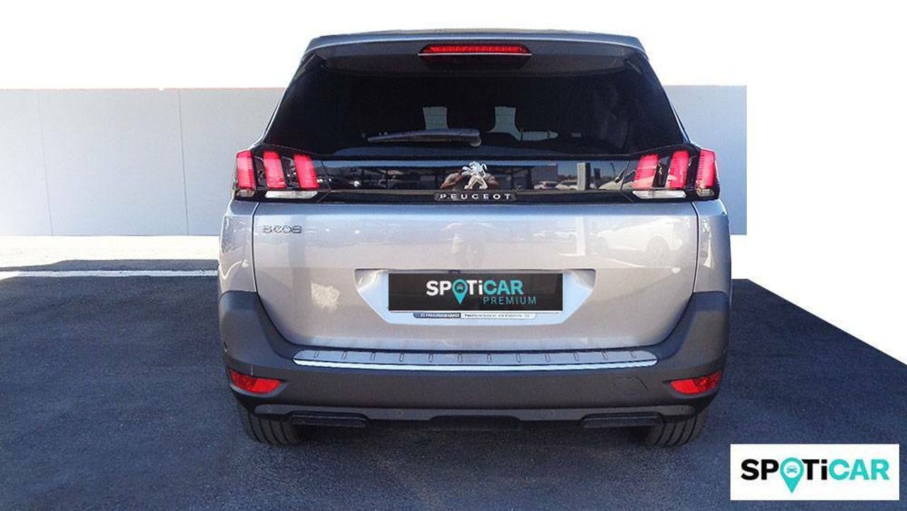 Foto Peugeot 5008 14