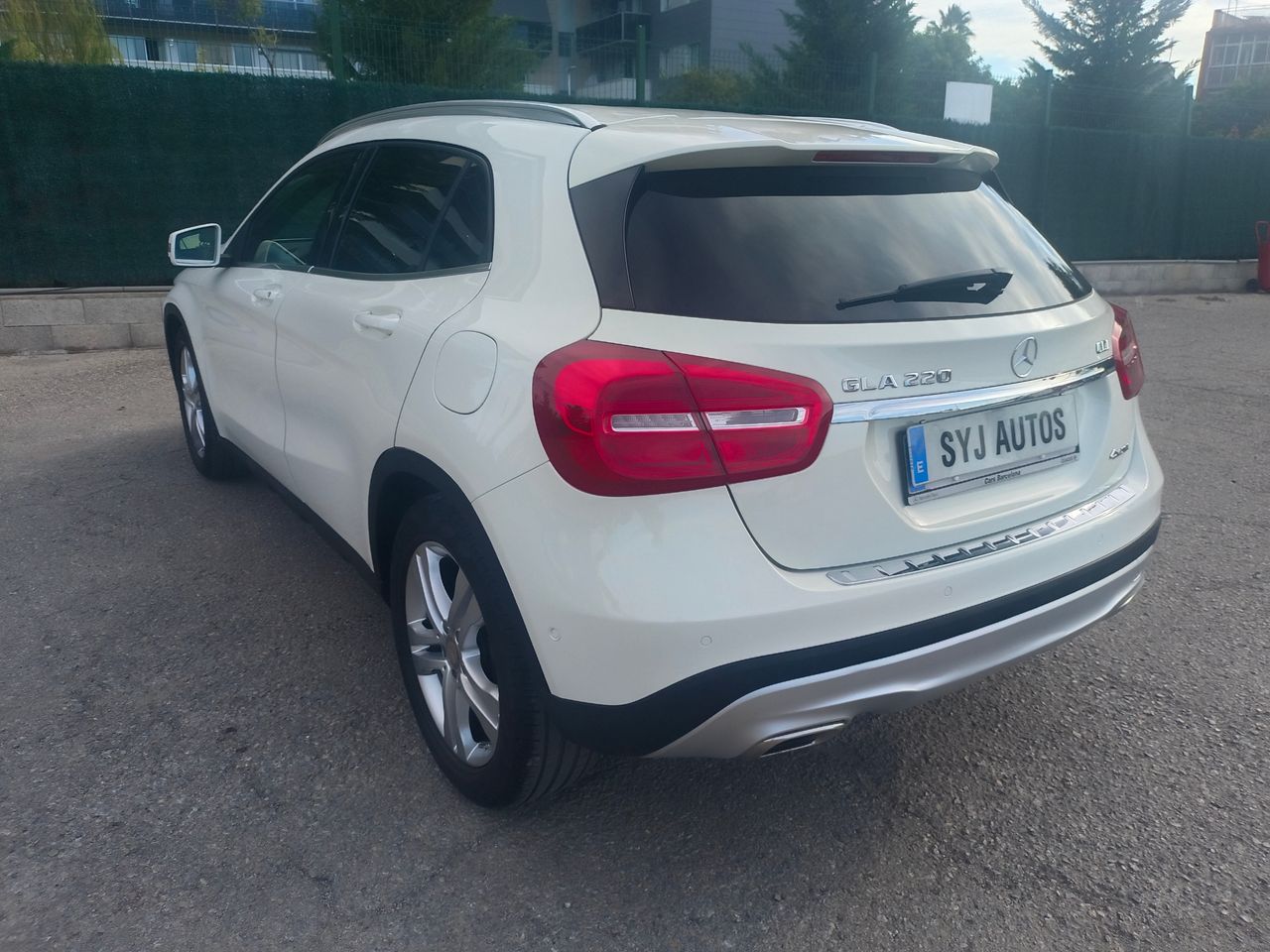 Foto Mercedes-Benz Clase GLA 13