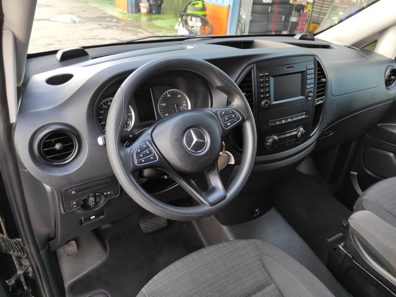 Foto Mercedes-Benz Vito 5