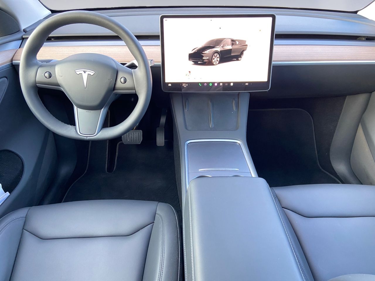 Foto Tesla Model Y 11