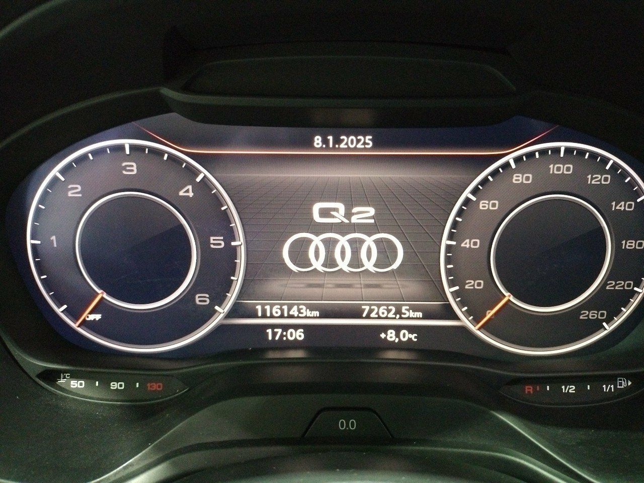 Foto Audi Q2 8