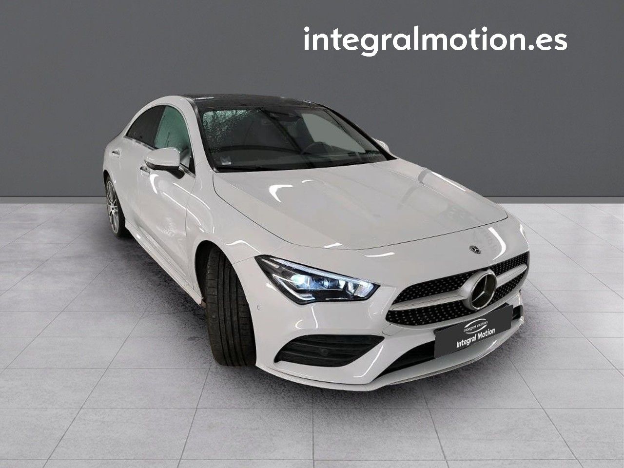 Foto Mercedes-Benz Clase CLA 4