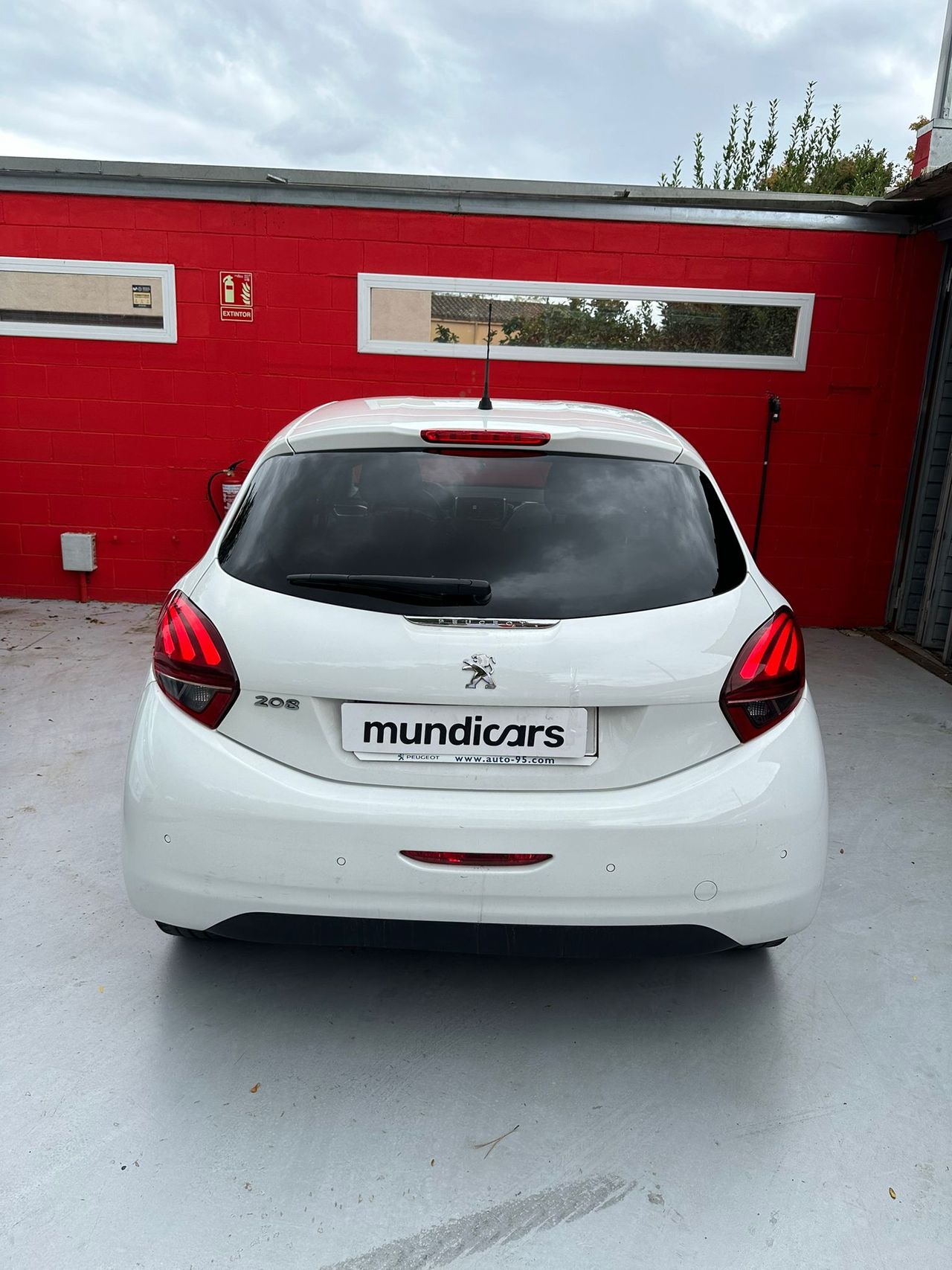 Foto Peugeot 208 11