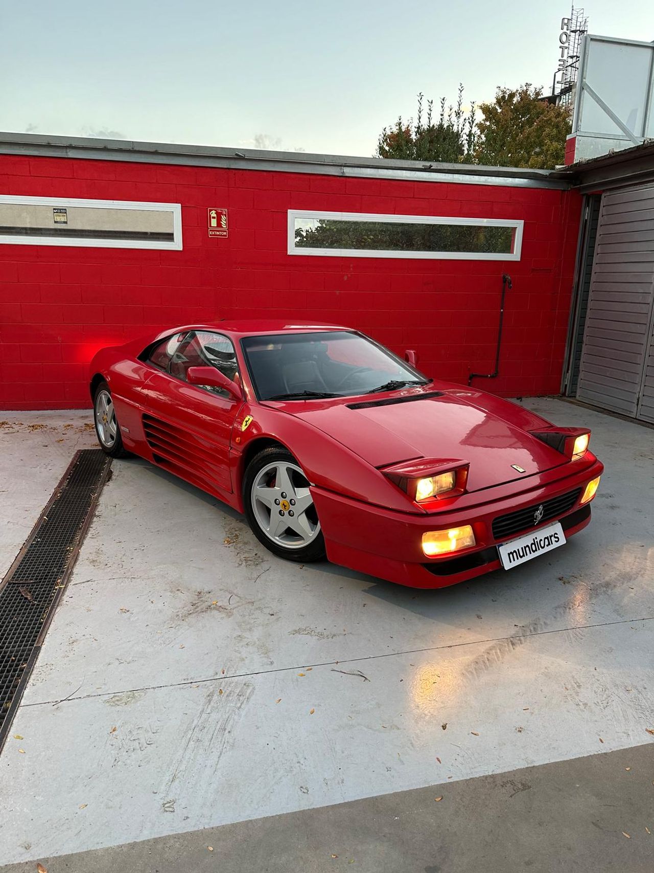 Foto Ferrari 348 2