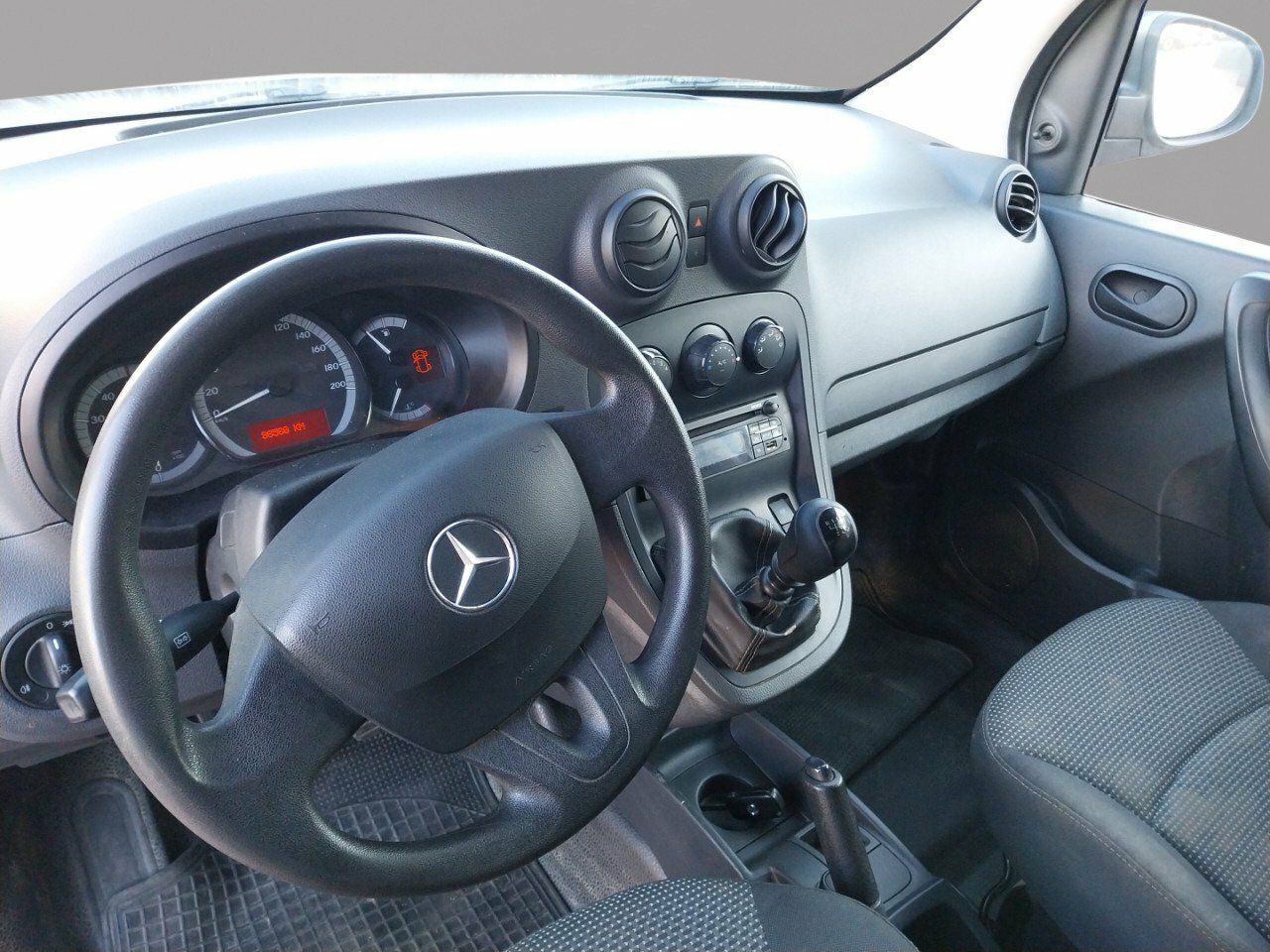 Foto Mercedes-Benz Citan 8