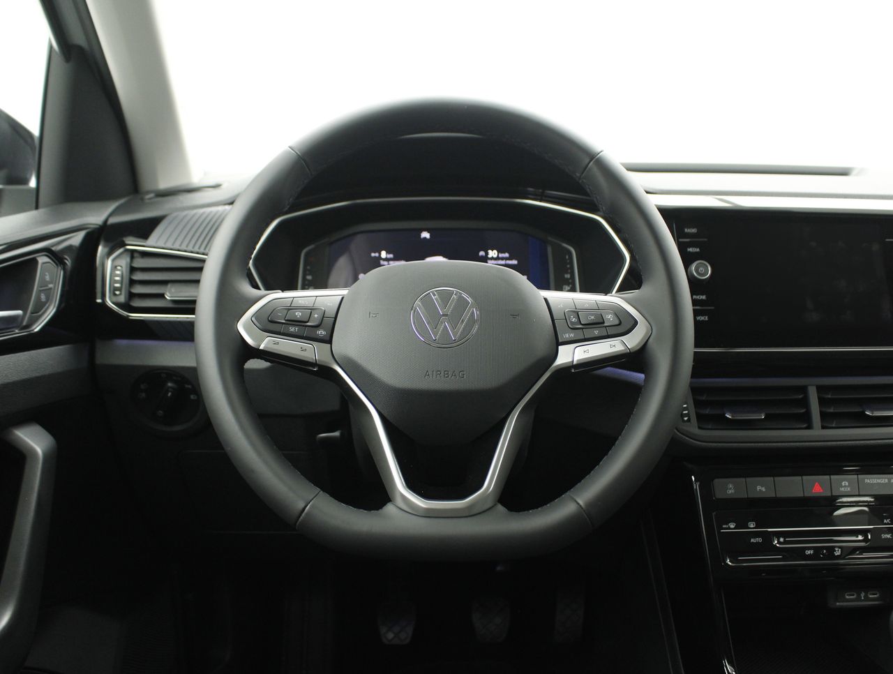 Foto Volkswagen T-Cross 13