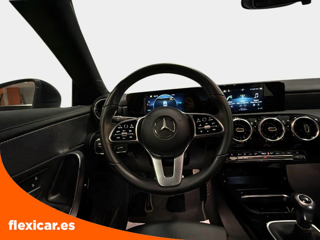 Foto Mercedes-Benz Clase CLA 14