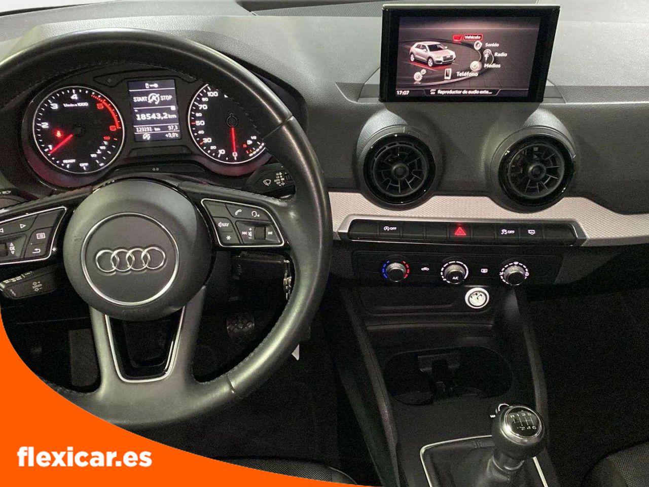 Foto Audi Q2 15