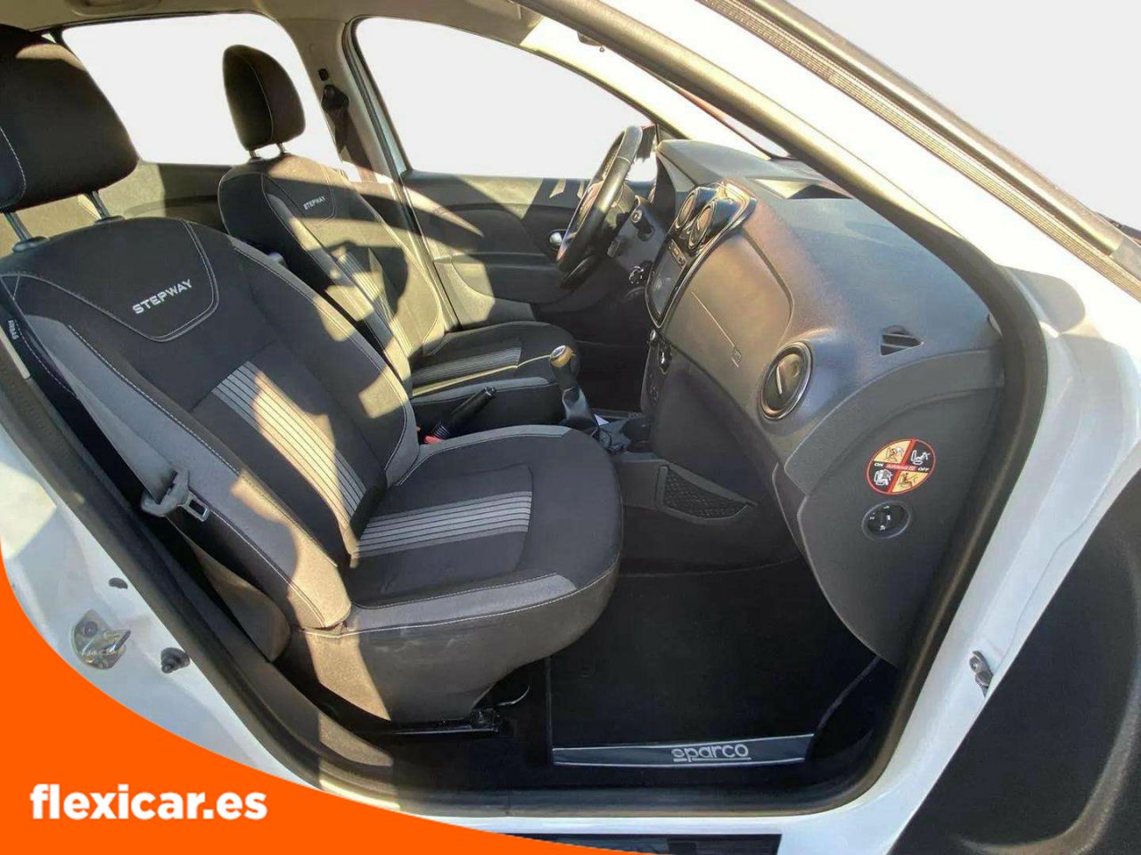 Foto Dacia Sandero 14