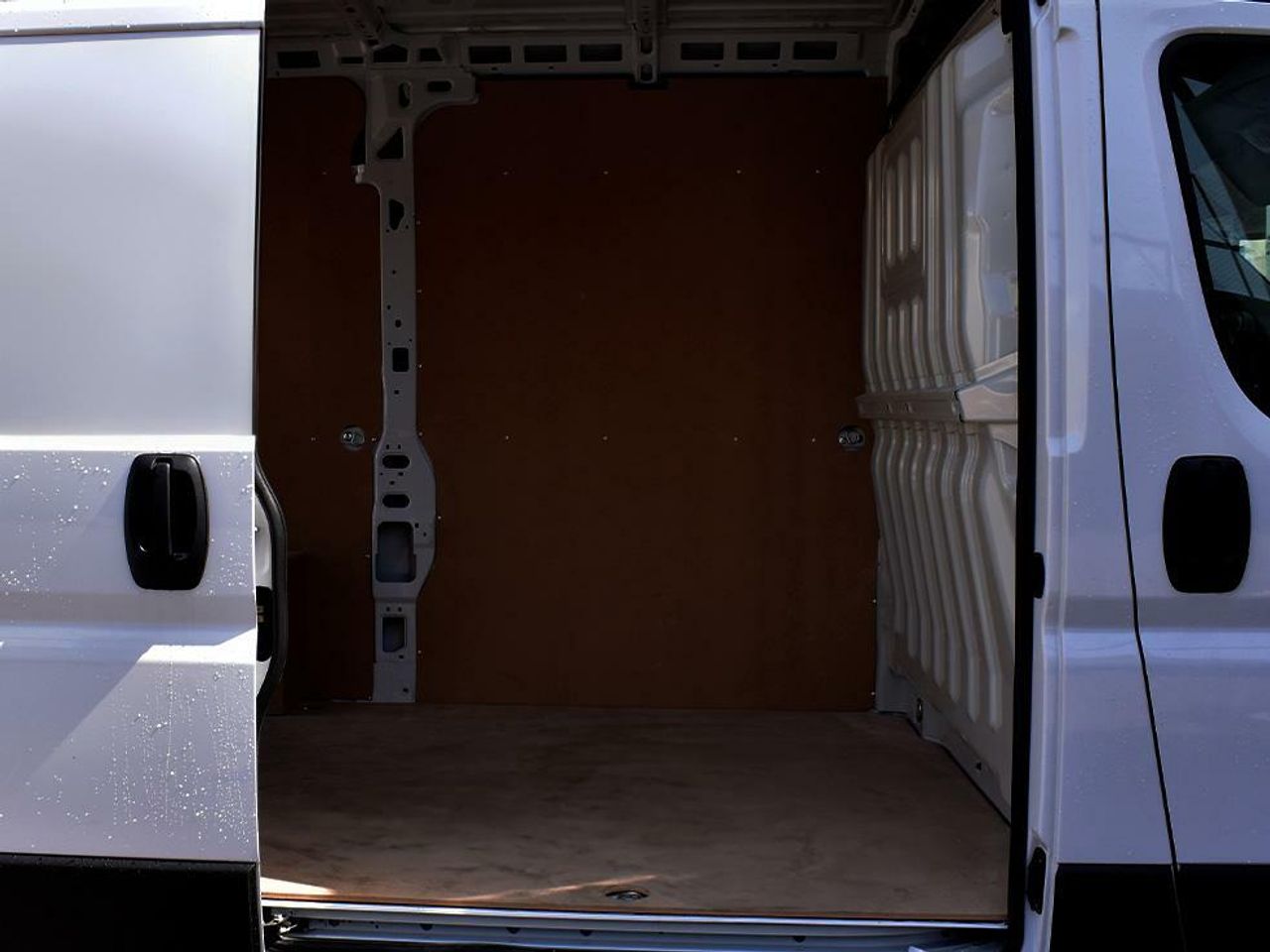 Foto Peugeot Boxer 9