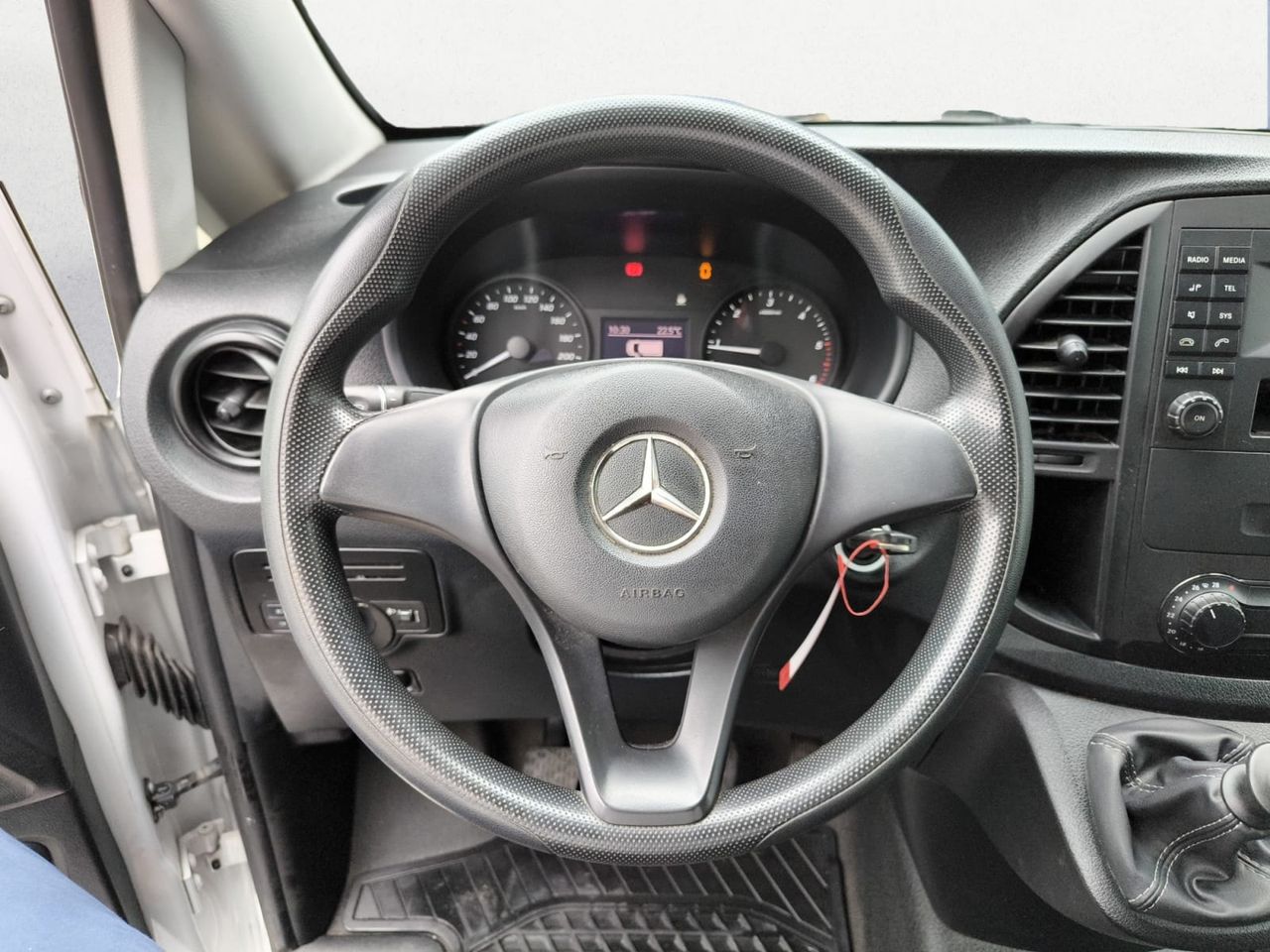 Foto Mercedes-Benz Vito 14