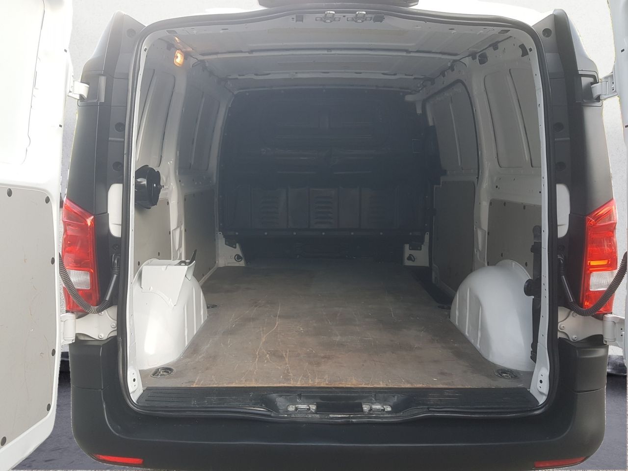 Foto Mercedes-Benz Vito 33