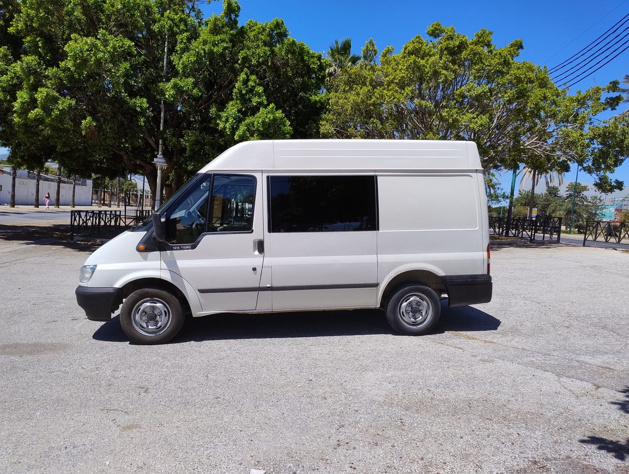 Foto Ford Transit  Minibus y Kombi 3