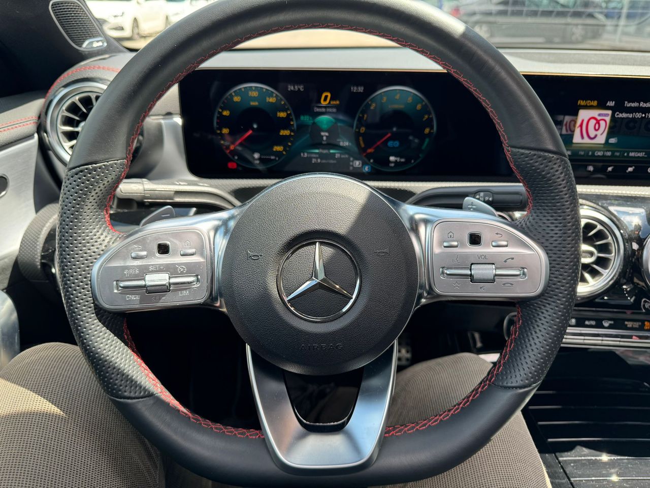 Foto Mercedes-Benz Clase CLA 22