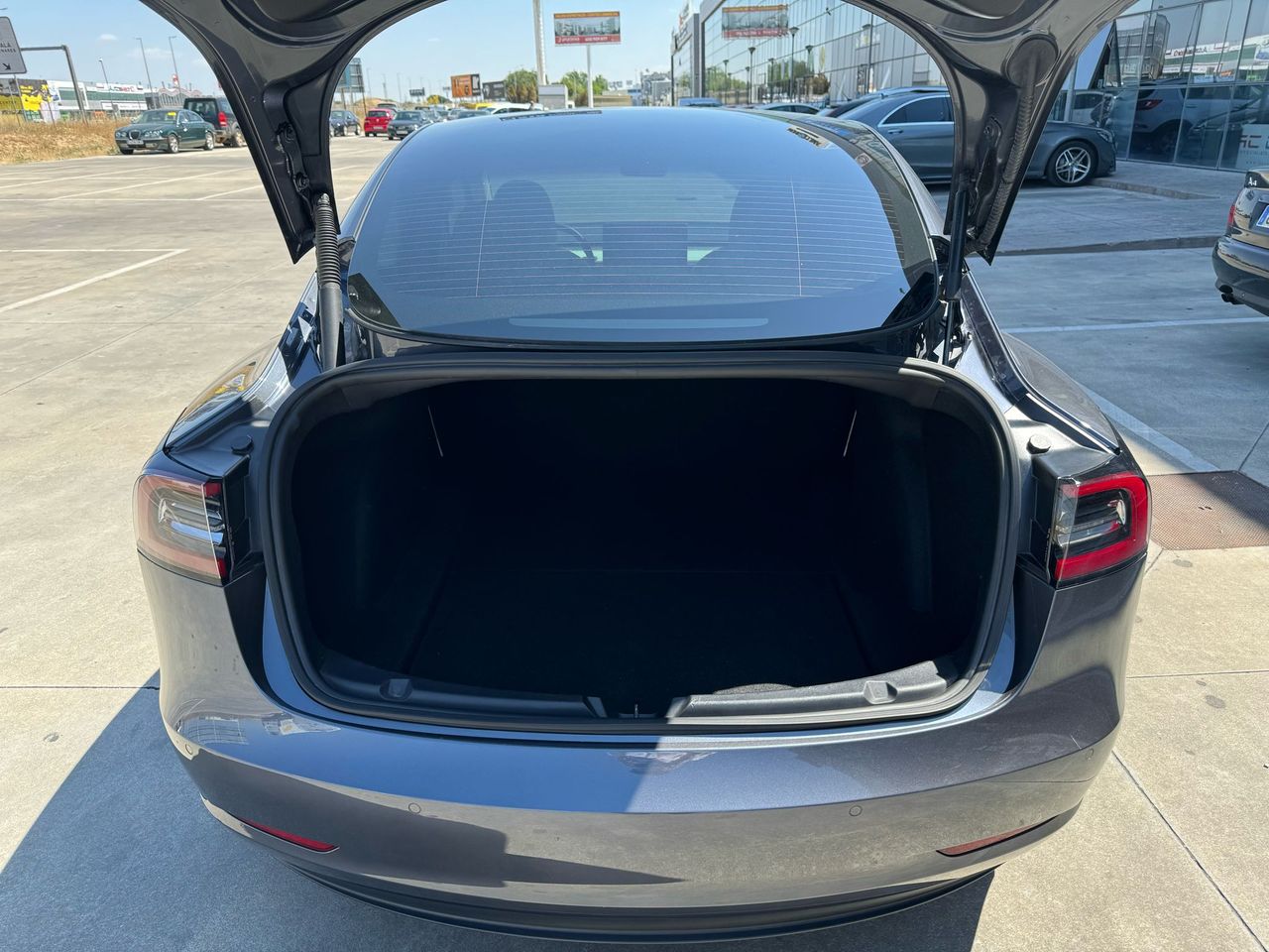 Foto Tesla Model 3 15